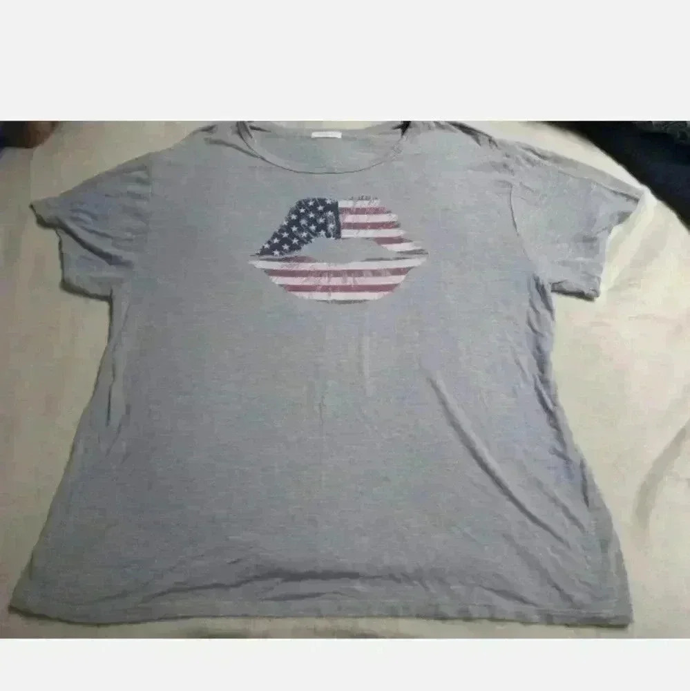 12PM By Mon Ami Womens Large Top T Shirt Gray American Flag Logo Lips